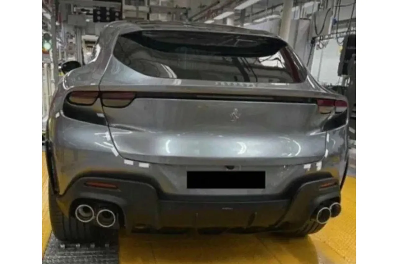 AutomobileFarsi Ferrari Purosangue SUV 2