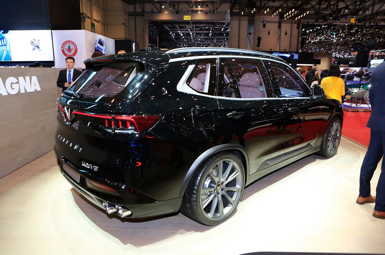 AutomobileFa Vinfast LuxV8 2