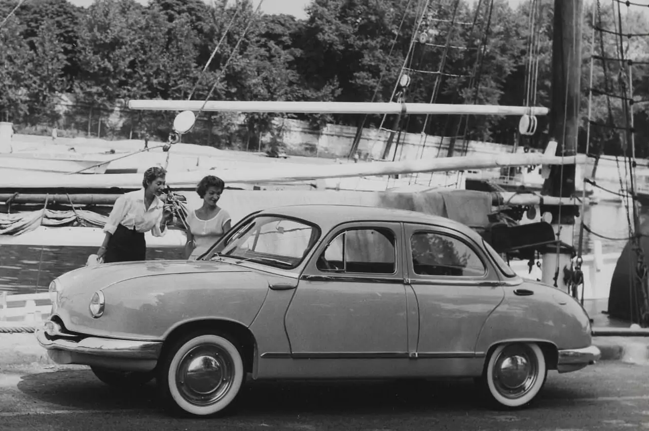 AutomobileFa Panhard Dyna Z 14030105 006