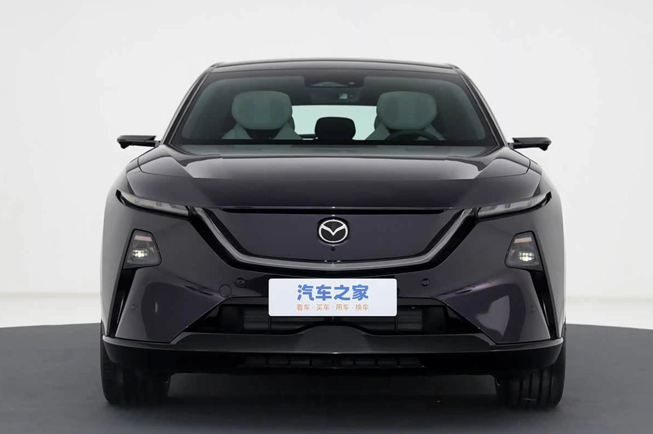 automobilefa Mazda EZ 60 electric SUV 14040611 2