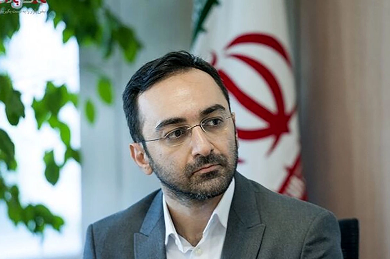  Mehrad Ebad