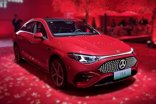Mercedes-Benz CLA 300