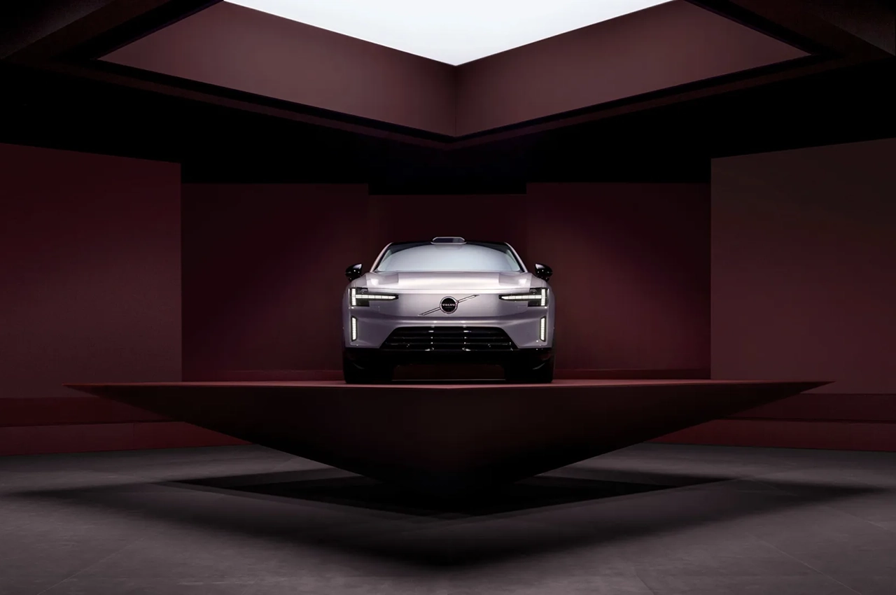 Volvo ES90