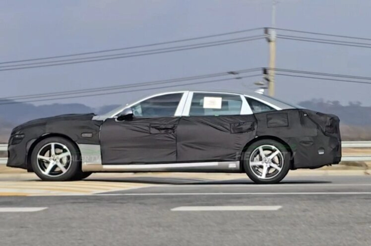 AutomobileFa Genesis G80 14040927 7