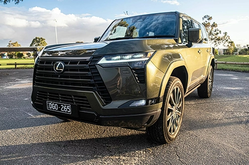 lexus GX550