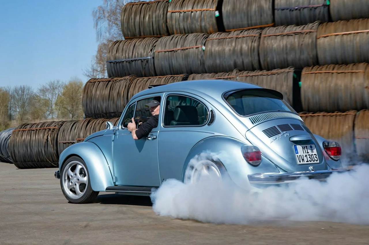 Volkswagen  Beetle 