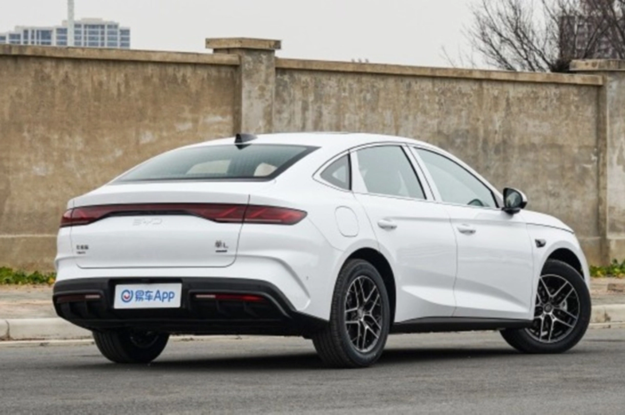 AutomobileFa Qin L 14041016 3