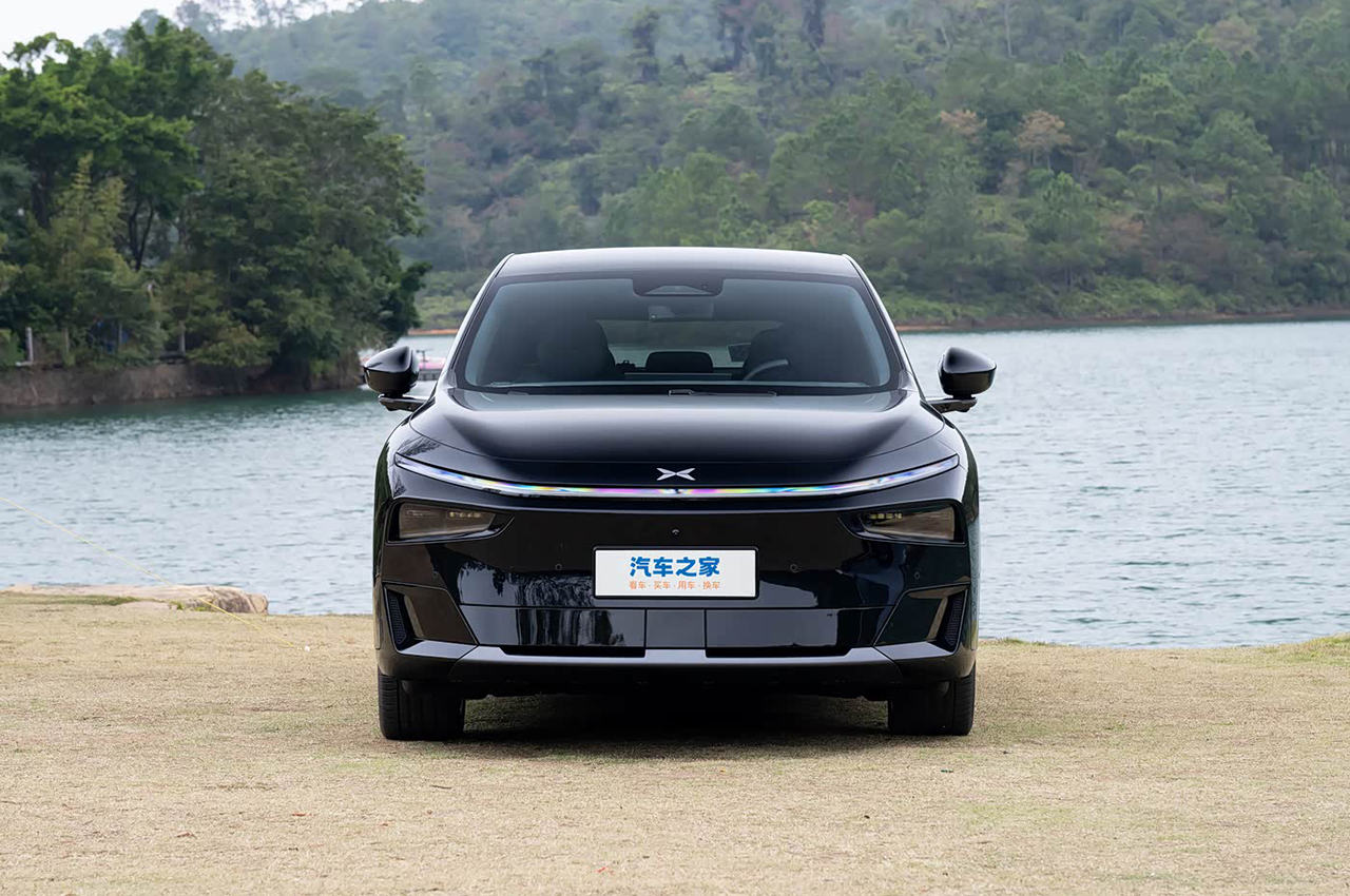 AutomobileFa XPeng g7 14041012 2