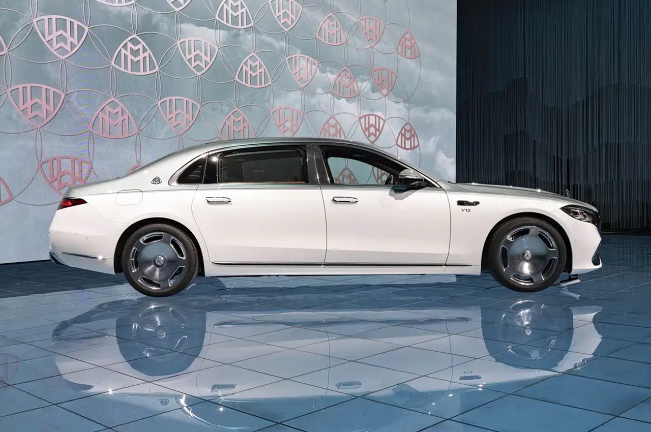 AutomobileFa MercedesBenz MAYBACH SClass 14050106 5