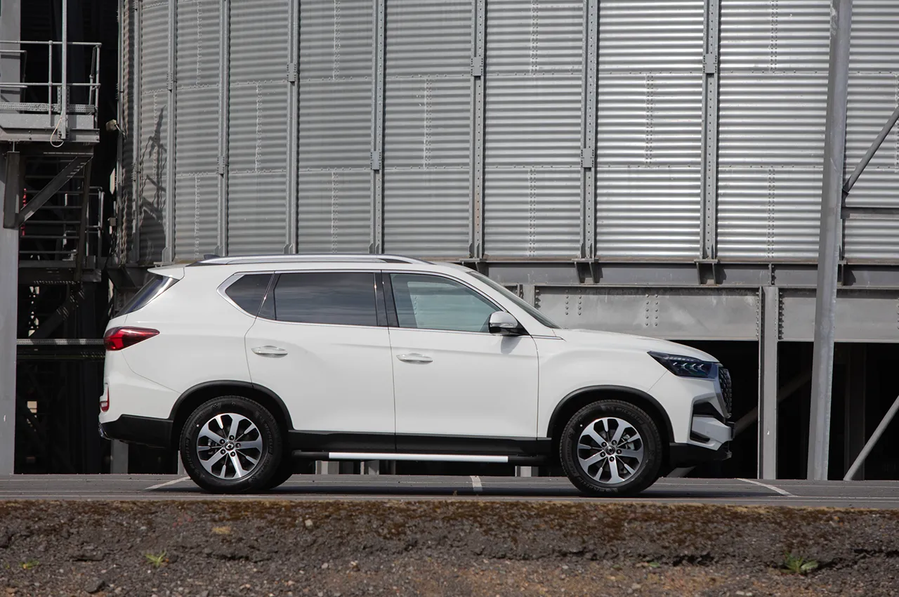 AutomobileFa KGM Rexton 14050302 6