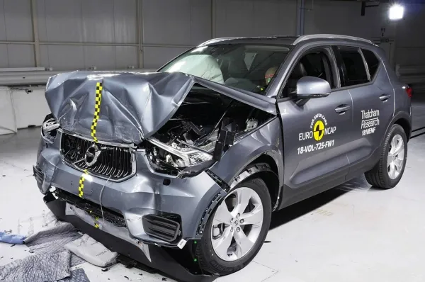 فورد فوکوس و ولوو XC40 بالاترین امتیازها را کسب کردند